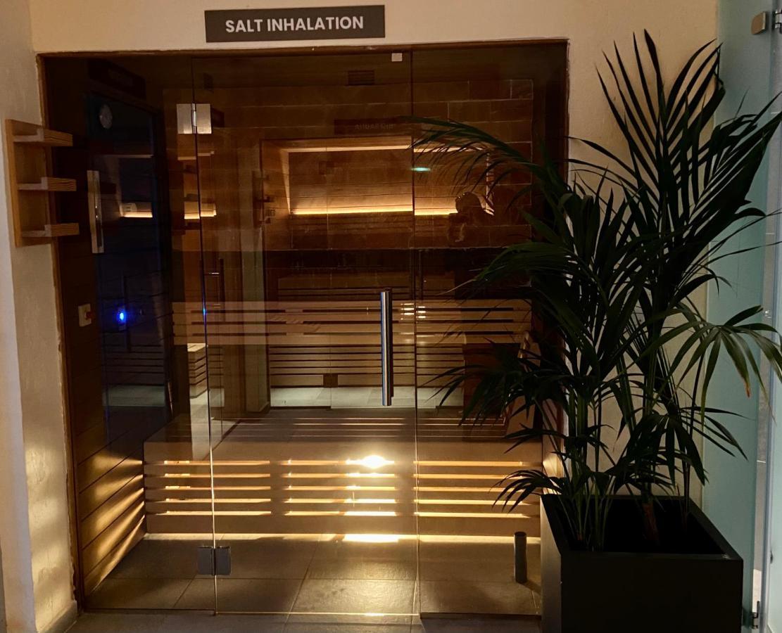 The Village Boutique And Spa ناسار المظهر الخارجي الصورة