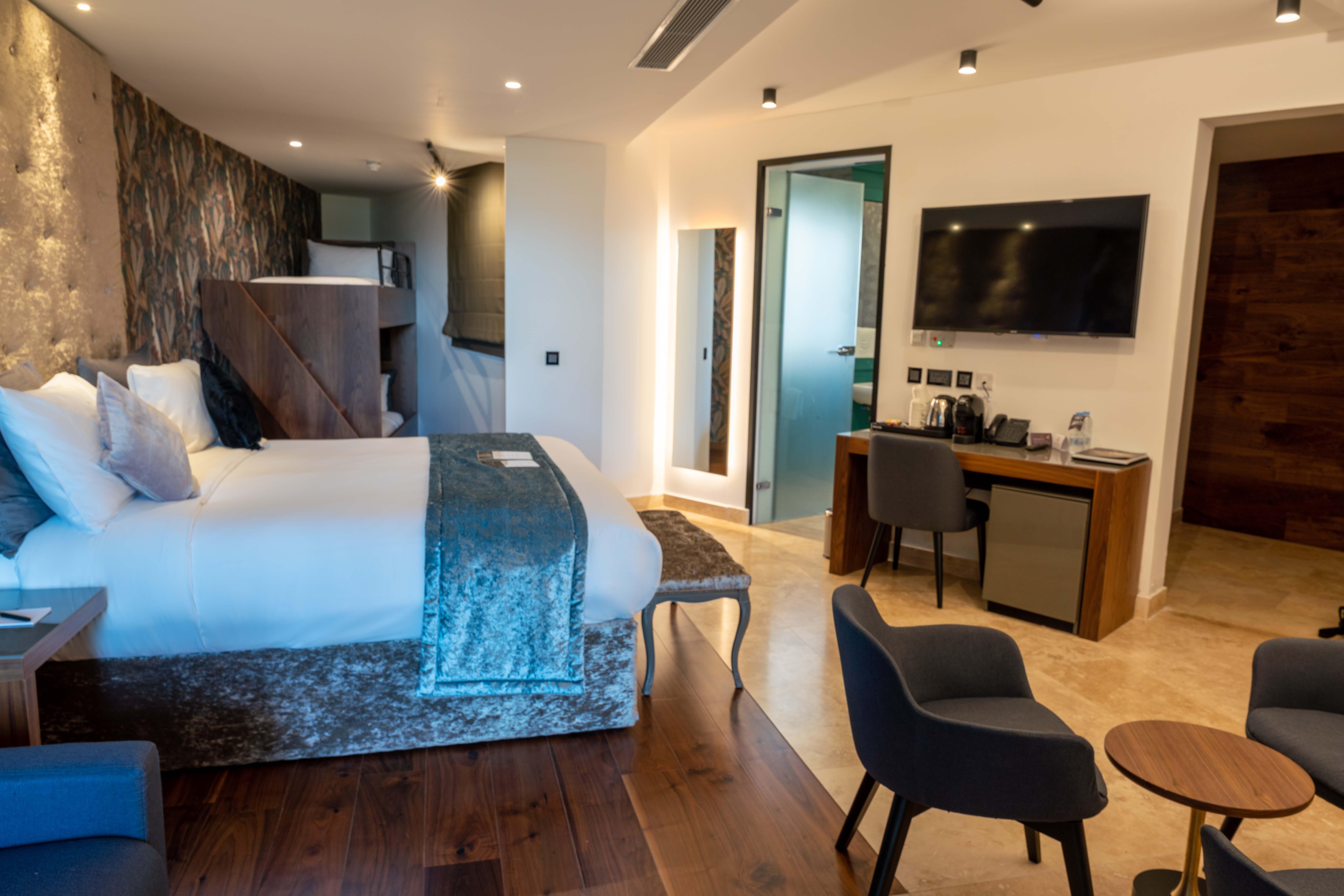 The Village Boutique And Spa ناسار المظهر الخارجي الصورة